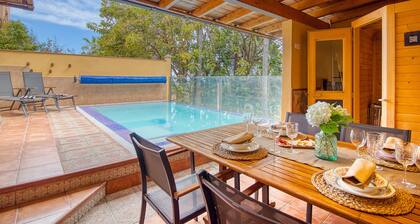 4-Schlafzimmer Wellnessvilla | Pool, Sauna & Fitnessraum