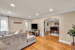 TV, offices - Cozy 3BR Tudor Home w/ Spacious Backyard (South Euclid)
