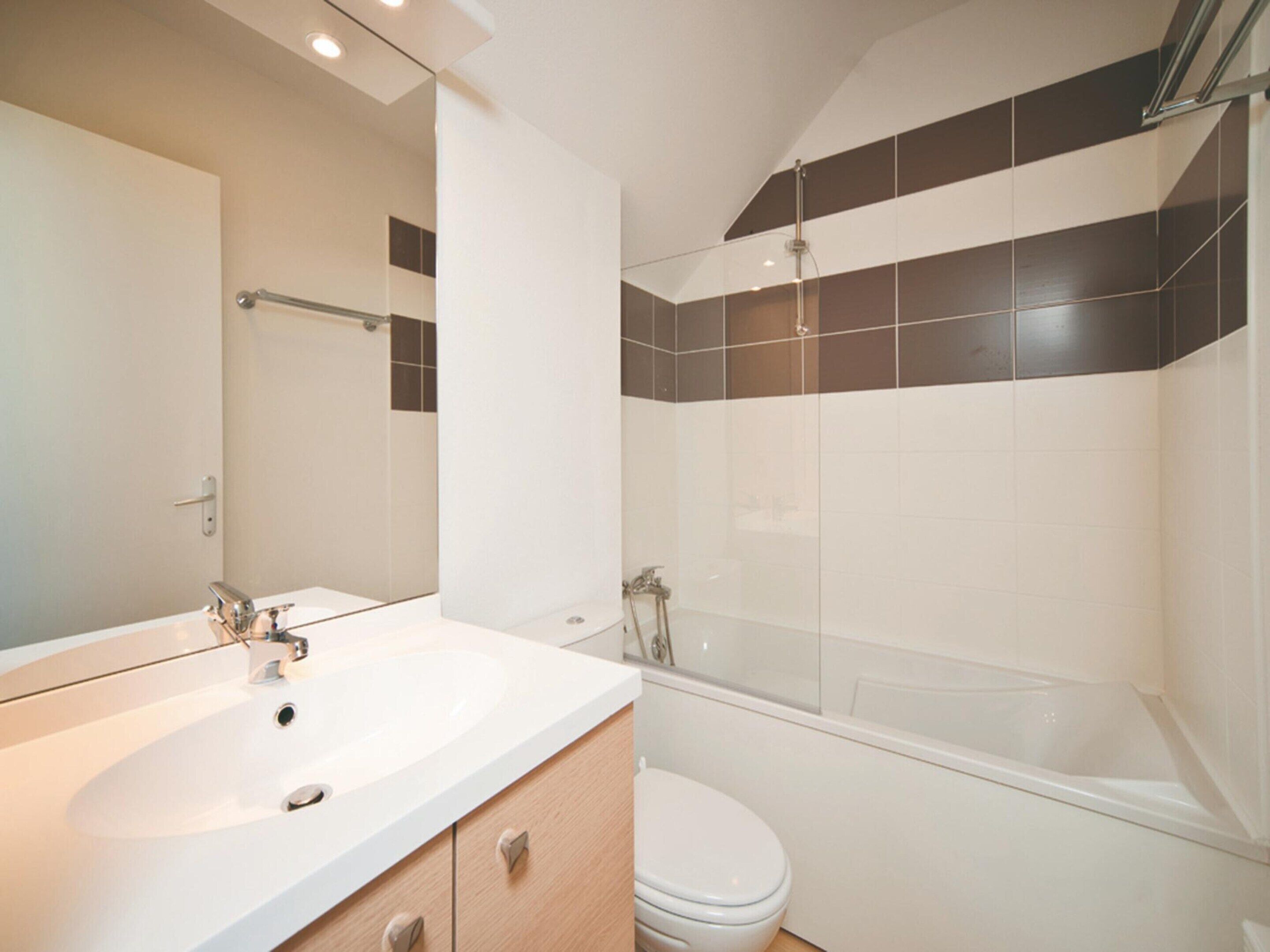 Cottage | Bathroom