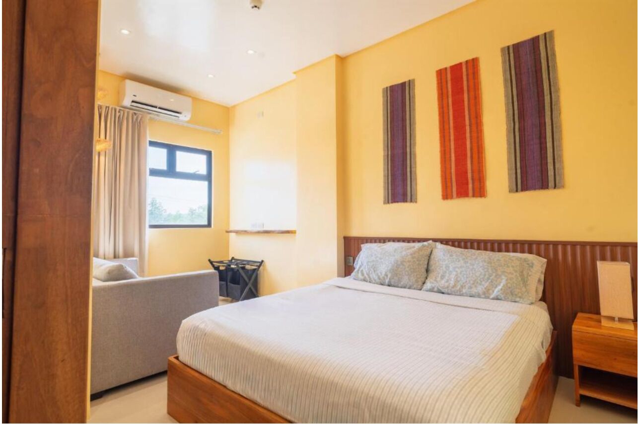 2 bedrooms, internet, bed sheets