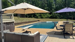Pool - Spacious 6-bedroom hse on 3 acres in amazing Atlanta w Sauna, Pool, Tennis Court (Atlanta)