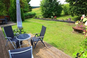 Outdoor dining - 1 room apartment with small kitchen and balcony (Schönwald)
