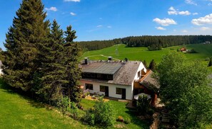 Exterior - 1 room apartment with small kitchen and balcony (Schönwald)