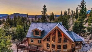 Unclassified image, 4 of 36, button - Luxury Off-Grid Mountain Cabin on 4 Acres, Views, Serenity and Wellness (Jefferson)