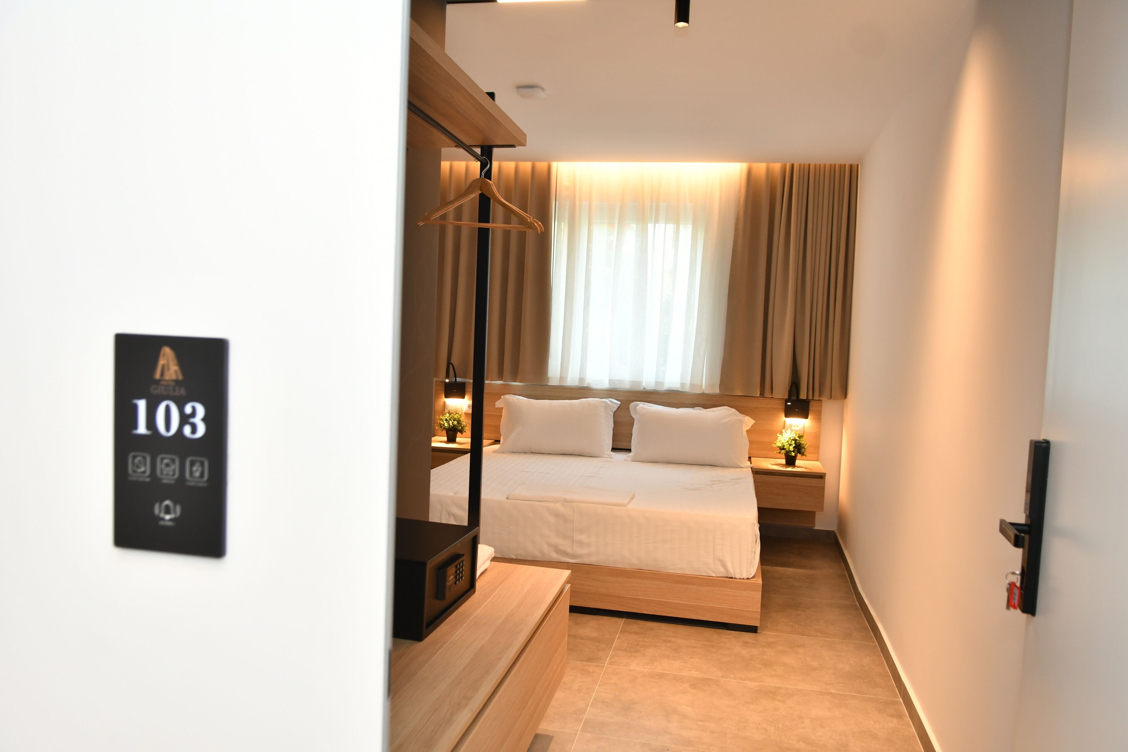 Superior Double Room, City View | Desk, laptop workspace, soundproofing, iron/ironing board