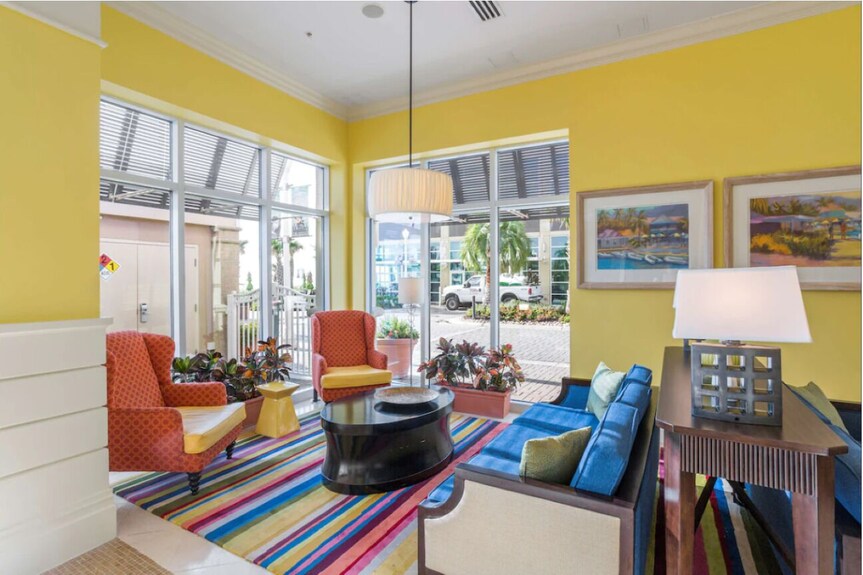 Elegant Coastal Suite Perfect For Families Seeking Comfort And Fun - Virginia Beach, VA