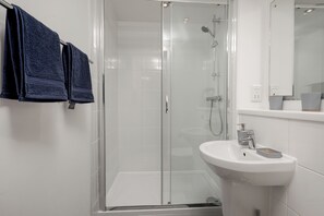 Bathroom - Stylish City Centre Studio | Sleeps 2! (Sheffield)