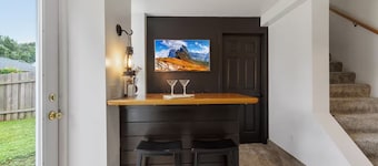 Gorgeous 4-bedroom house with AC in lively Minneapolis