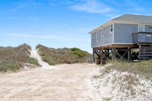 House, Multiple Beds (Turtle's Nest) | Exterior