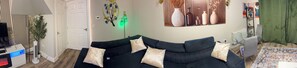 Living area - Room-stylish Double Room & Sofa Bed in S (Gillingham)