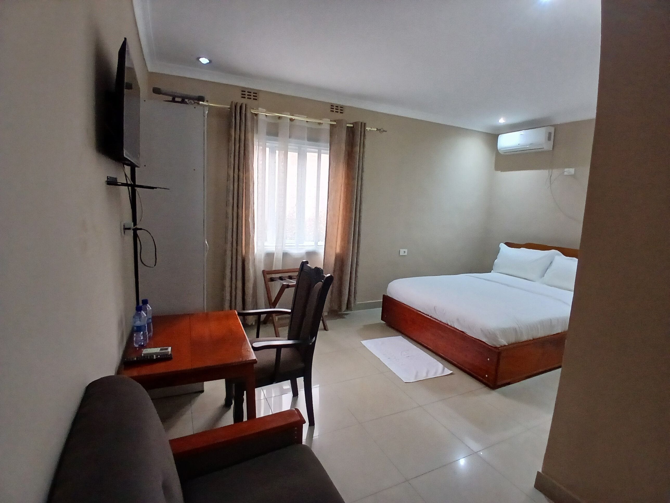 In-room safe, desk, laptop workspace, iron/ironing board