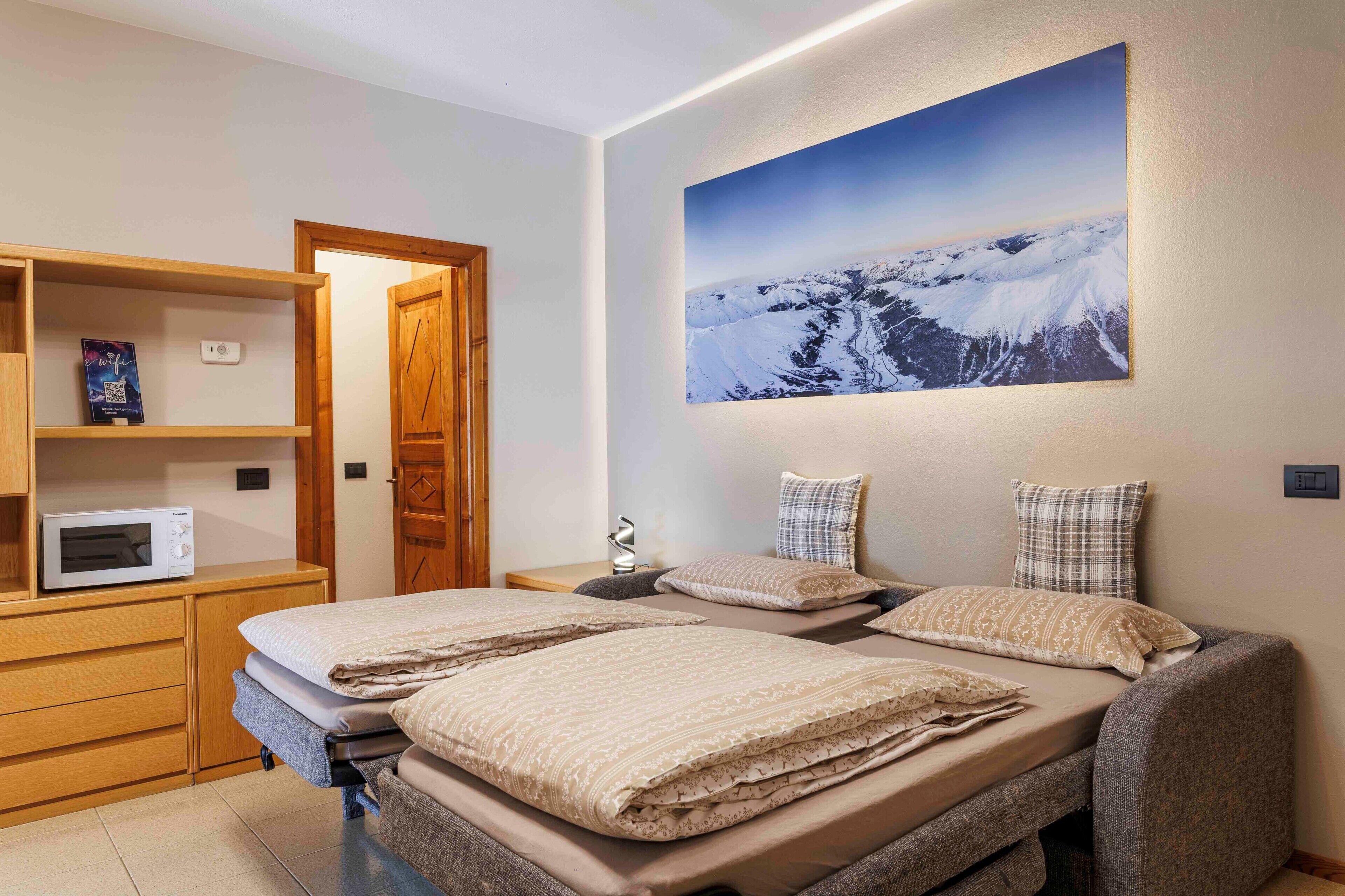 1 bedroom, WiFi, bed sheets