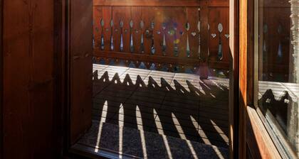 Apartment 'Chalet Graziana' with Mountain View, Convenient and Peaceful Location