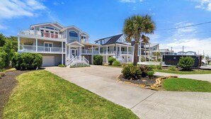 Exterior - Saltwater Social - Pool | Hot Tub | Golf Cart (Kure Beach)