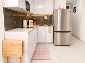 Private kitchen - Vrbo Property (Carolina)