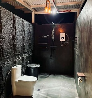 Shower, towels - CAELO | Peaceful Mountain View Rive (Pililla, Calabarzon, Rizal)
