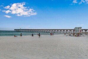 Beach nearby - Blue Coral Bay | Boat Dock | Waterfront | My Beach Getaways (Gulf Breeze)