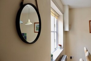 Interior - Templar Mews, heart of town (Cirencester)