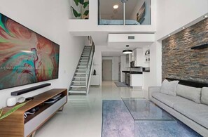 Living area - The fantasy (Miami)
