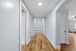 Interior - 2-bedroom apartment in Plymouth near the beach (Plymouth)