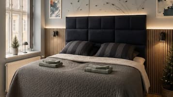 Deluxe kamer, 1 twee- of 2 eenpersoonsbedden, terras, uitzicht op de binnenplaats | Gratis wifi