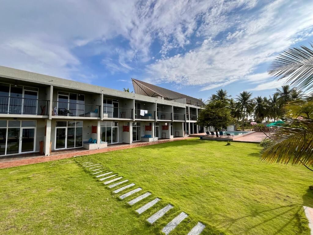 Quarto casal luxo, sacada, vista para o oceano | Fachada