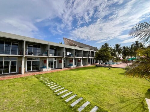 Hiru Beach Resort - Kalpitiya