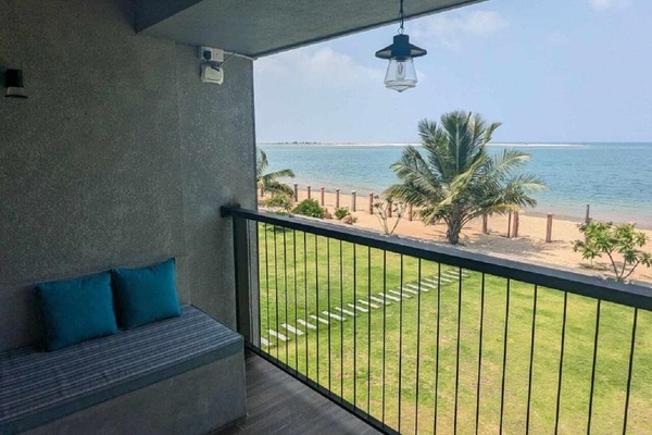 Deluxe Double Room, Balcony, Ocean View | Property grounds