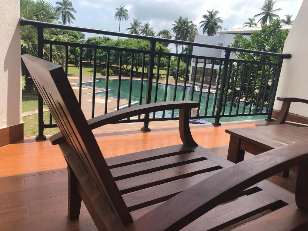 Phòng đôi Deluxe, ban công, quang cảnh hồ bơi | Khuôn viên nơi lưu trú