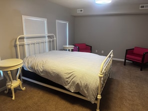 1 bedroom, free WiFi, bed sheets