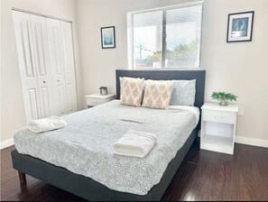 1 bedroom, iron/ironing board, free WiFi, bed sheets - Upscale 1BR | Prime Miami Location (Miami)