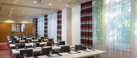 House | Meeting facility