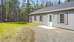 Exterior - Seal Point Haven-New! (Lamoine)