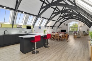 Interior - Luxury dog friendly holiday home that sleeps 10 (Laugharne)