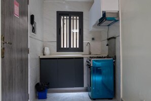 Private kitchen - Vrbo Property (Dakar)