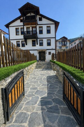 Property grounds - Geyikli Konak (Bolu)