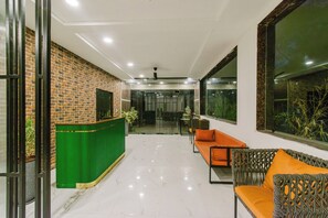 Lobby - Hotel Ecstasy (Hyderabad)