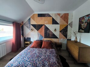 Internet, bed sheets - Vrbo Property (Saint-Malo)
