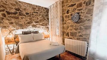 Desk, laptop workspace, free WiFi, wheelchair access