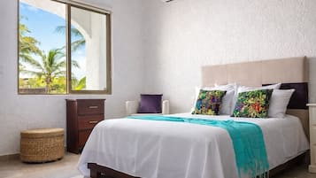 Junior Double Room, Garden View