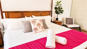 In-room safe, free WiFi, bed sheets