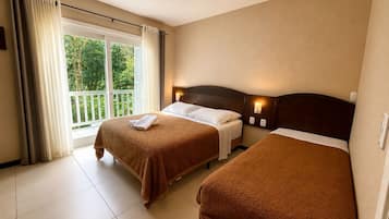 Luxury Triple Room, Pets allowed, Garden View
