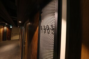 Interior - Old School (Taichung)