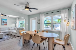 House, Multiple Beds (Sunsets and Sand Beach Getaway) | Dining - Sunsets and Sand Beach Getaway (Indian Rocks Beach)