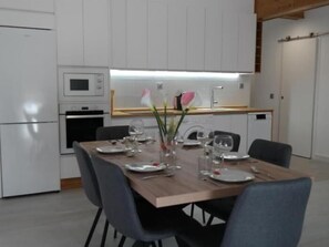 Private kitchen - Maribel Heritage Apartments for 4 people (Toledo)