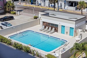 Outdoor pool, pool loungers - Boardwalk 401 (Cocoa Beach)