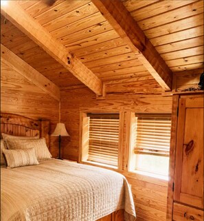 Room - Rustic Smoky Mountain Retreat w/ Hot Tub (Newport)