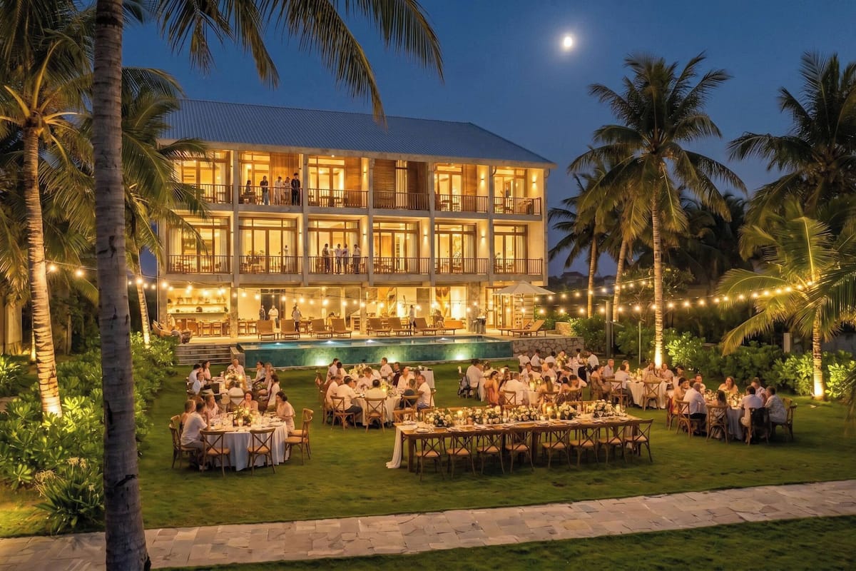Shared Dormitory, Mixed Dorm, Garden View | Outdoor dining