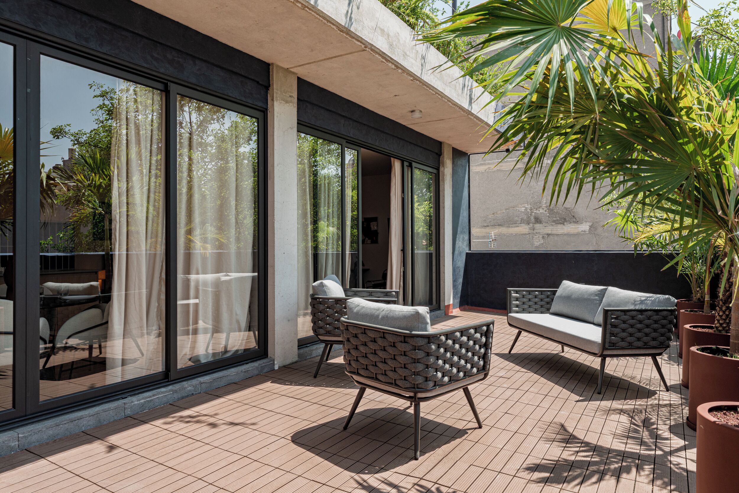 Appart'hôtel Présidentiel, vue cour intérieure | Terrasse/Patio