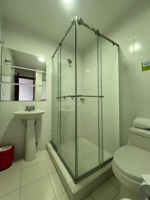 Bathroom - Vrbo Property (Santa Rosa de Cabal)